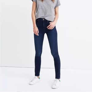 9" High-Rise Skinny Jeans in Hayes Wash